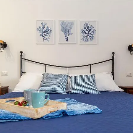 Casa Tama A Due Passi Dal Mare דירה לוצוראי